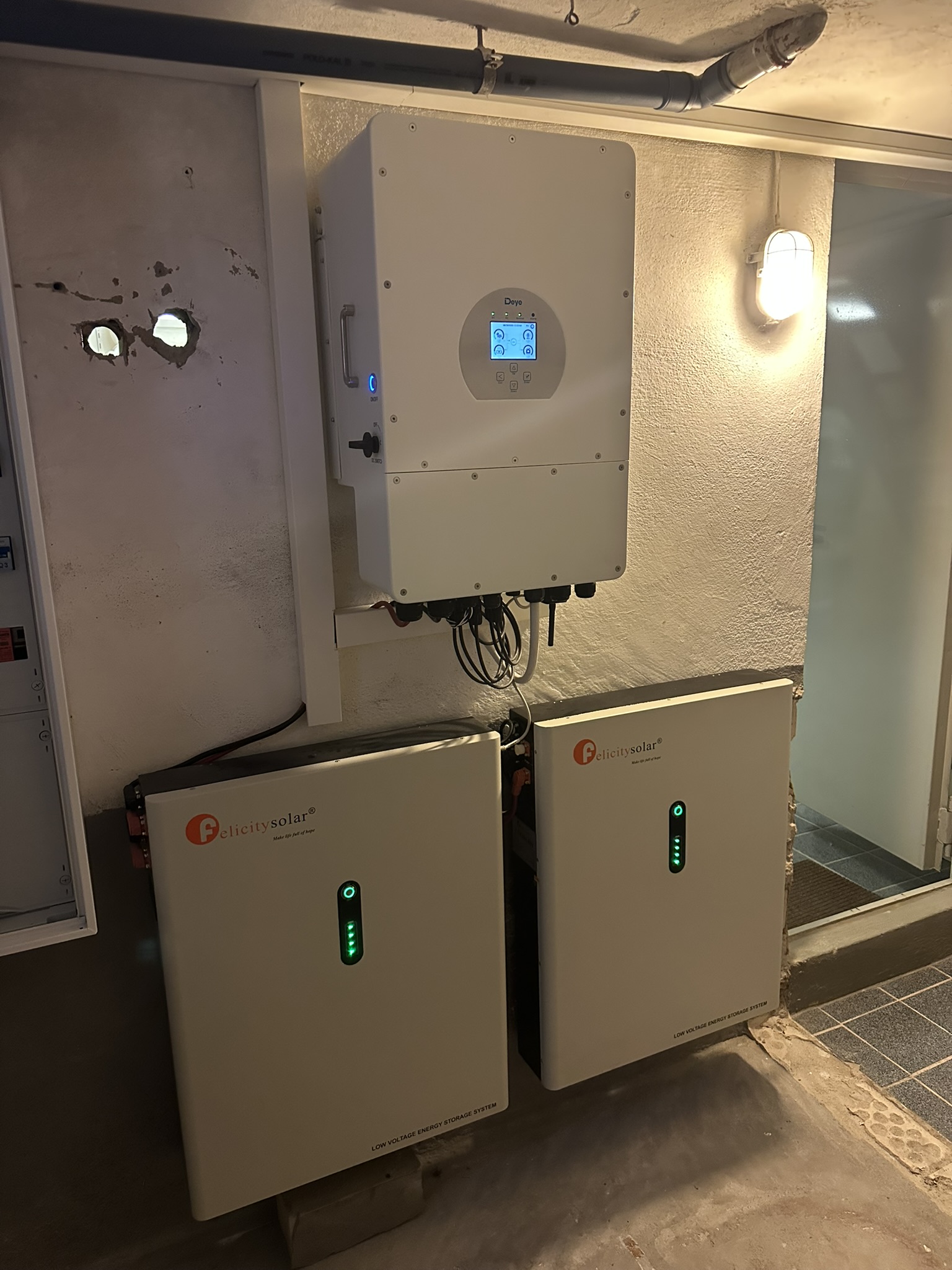 Deye inverter with two Felicity Solar battery storage units